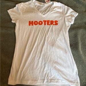 Hooters t-shirt x small NWT